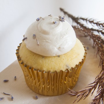 Earl Grey Lavender Cupcake (6s)