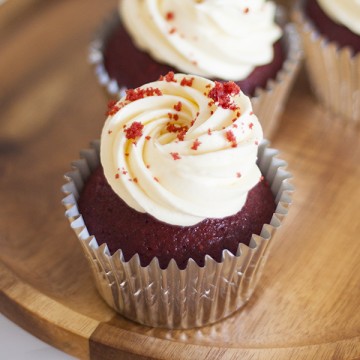 Red Velvet Cupcake (6s)